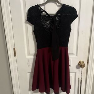 Maroon and Black laced homecoming dress. size 5/6. open back. worn once.